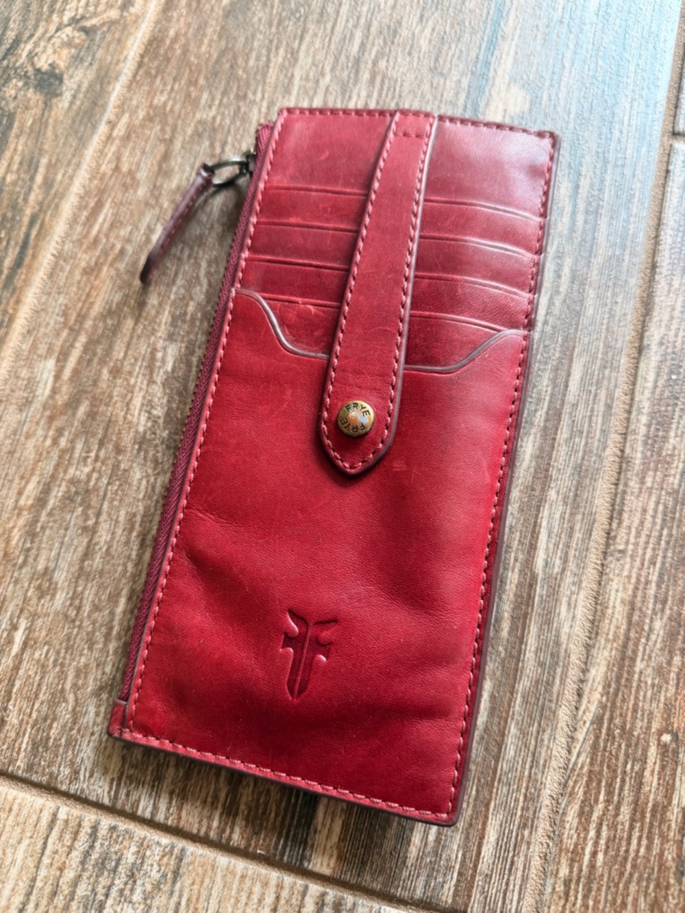 Frye Melissa snap card wallet Red NWOT